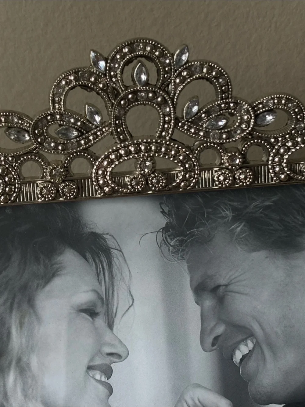 NOS 5”x7” Picture Frame Rhinestone Crystal Ornate Photo Frame Tabletop